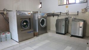 mesin laundry rumah sakit.