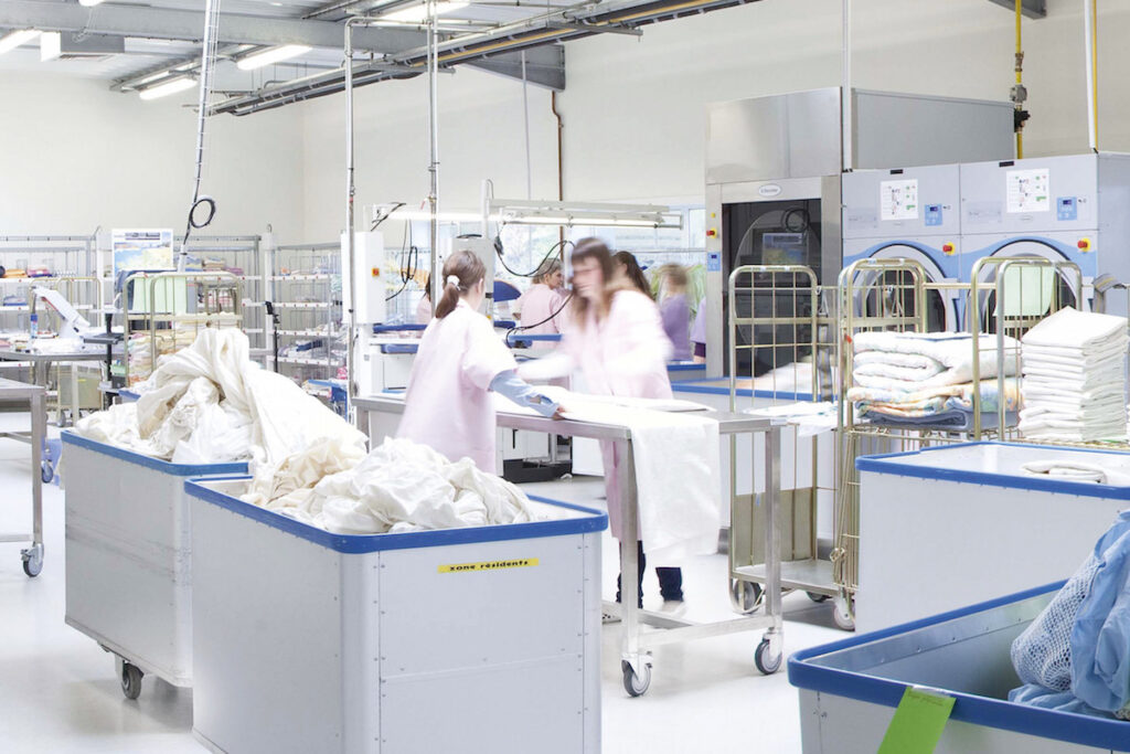 peralatan laundry rumah sakit
